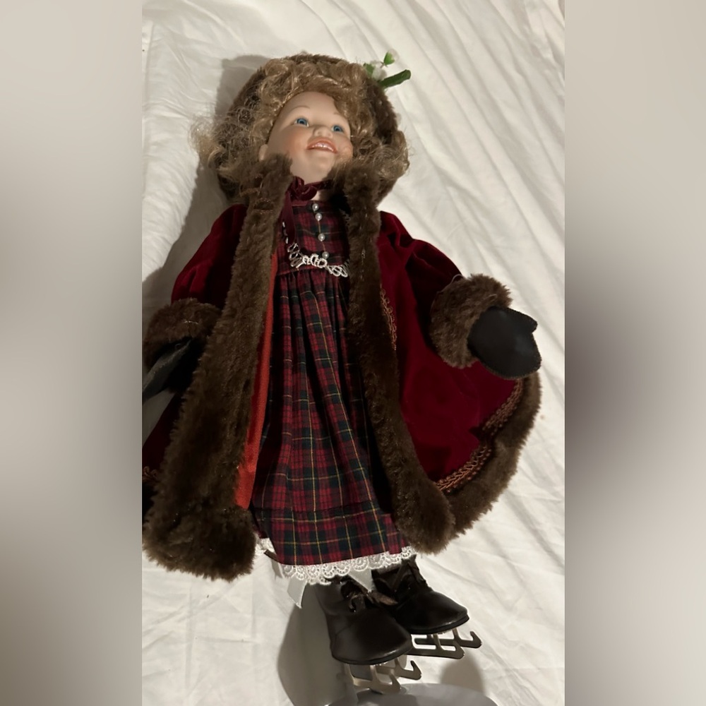 Ashton-Drake Porcelain "Lydia" 15" Doll